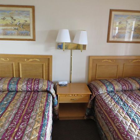 Pine Crest Motor Lodge Holly Springs 外观 照片